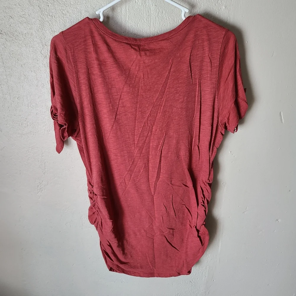 Motherhood Maternity Basic Tops Bundle - Picture 6 of 11